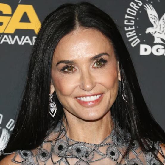 Демі Мур стала обличчям бренду Kérastase та розкрила секрети догляду за своїм розкішним волоссям