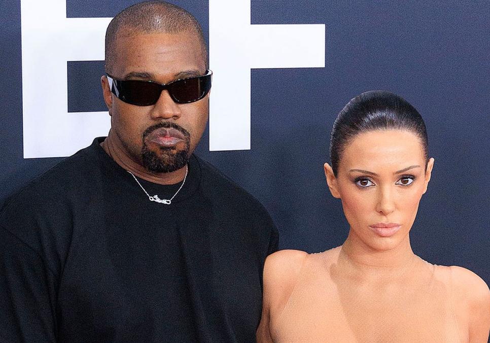 Б'янка Цензорі здивувала фанатів грою на незвичному музичному інструменті