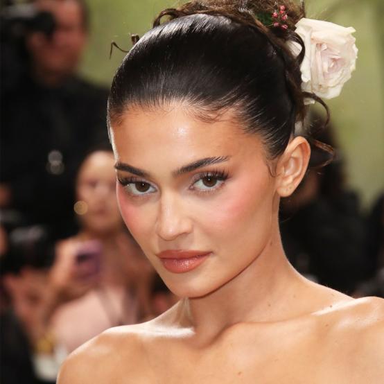 Кайлі Дженнер досі переживає через свою зовнішність і образи