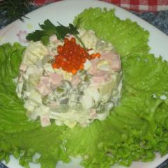 Рецепти салатів:  Святковий  ситний салат з язиком
