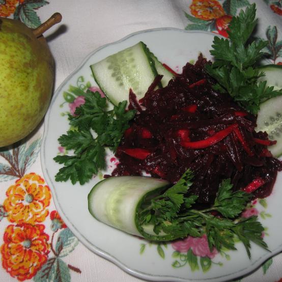 Рецепти салатів:   Легкий корисний  салат із гарбузом та грушею