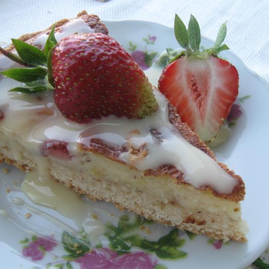 Смаколики:  Смачний пісочно-сирний пиріг з ягодами