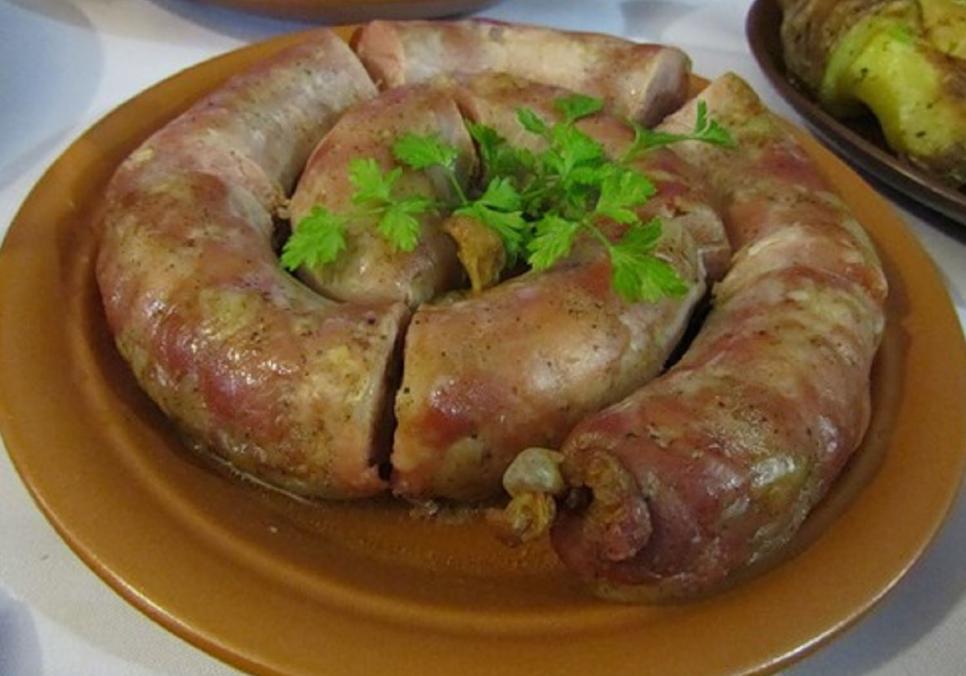 Кулінарні рецепти: Домашня ковбаса «Апетитна»