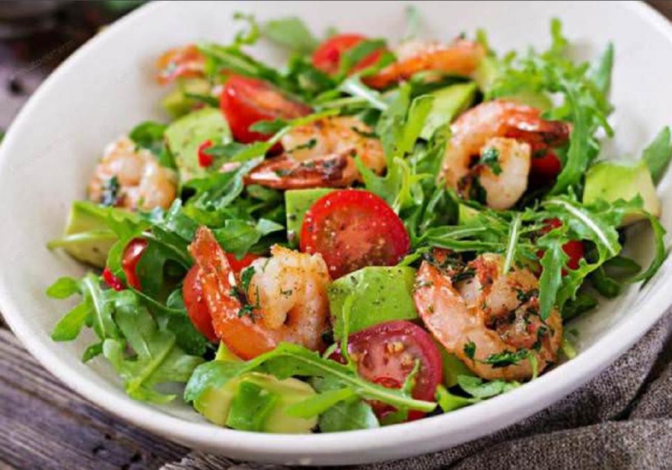 Рецепти салатів: Салат із креветками й авокадо
