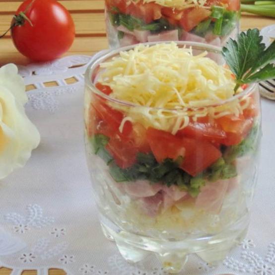 Рецепти  салатів:  Салат "Коктейль" із шинкою