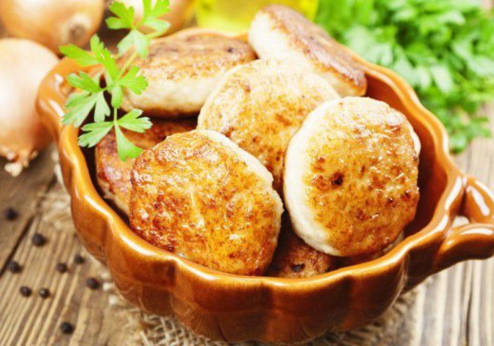Рецепти: Смачні домашні котлети курячі з горіхами Рецепти: Смачні домашні котлети курячі з горіхами