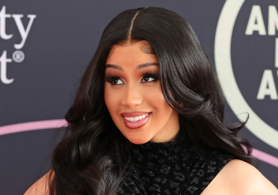 Cardi B розповіла про фінансові проблеми з репером Offset Cardi B розповіла про фінансові проблеми з репером Offset