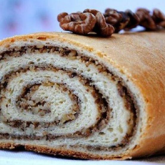 Рецепти:  Смачний домашній горіховий рулет