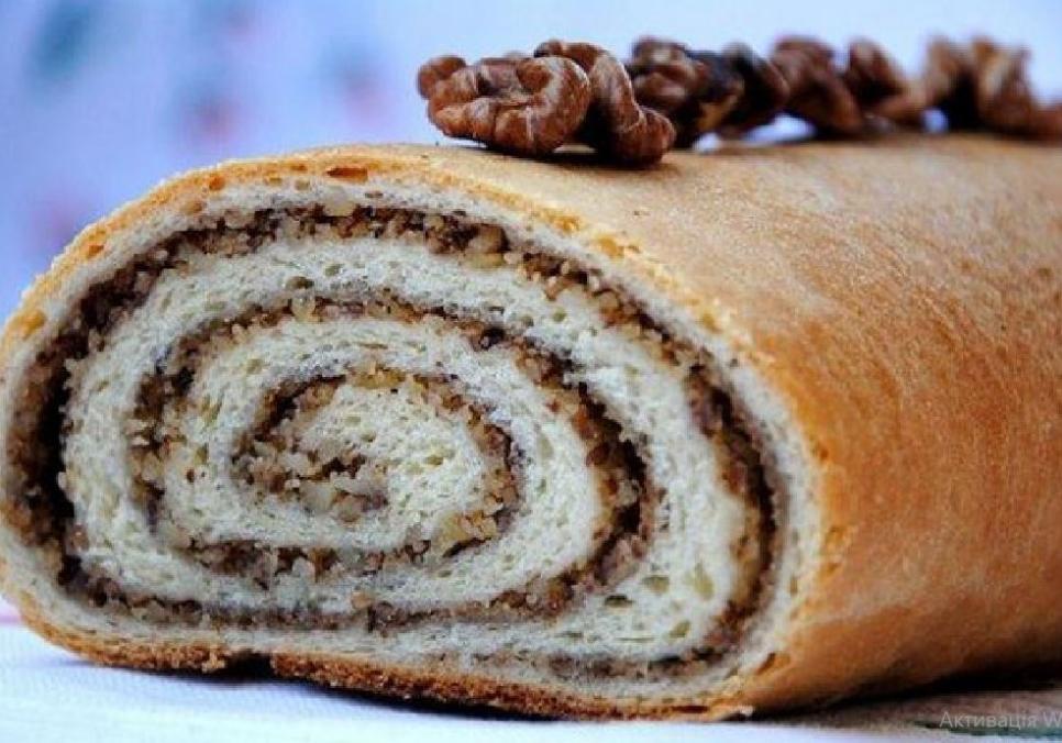 Рецепти:  Смачний домашній горіховий рулет