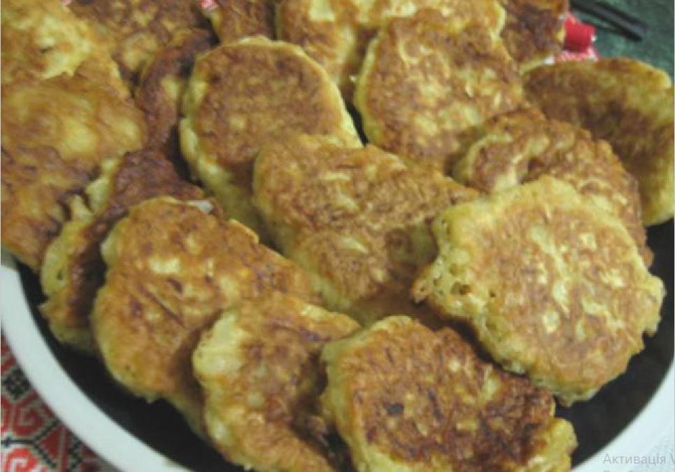 Рецепти:  Смачні ніжні картопляні оладки з квашеною капустою