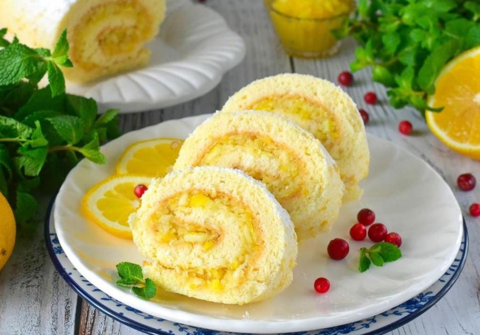 Рецепти:  Смачний ніжний домашній рулет з лимонною начинкою