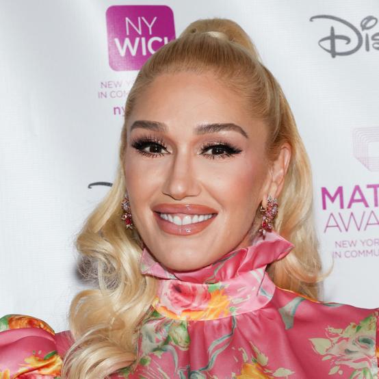 Гвен Стефані спровокувала суперечки, рекламуючи релігійний додаток з католиками