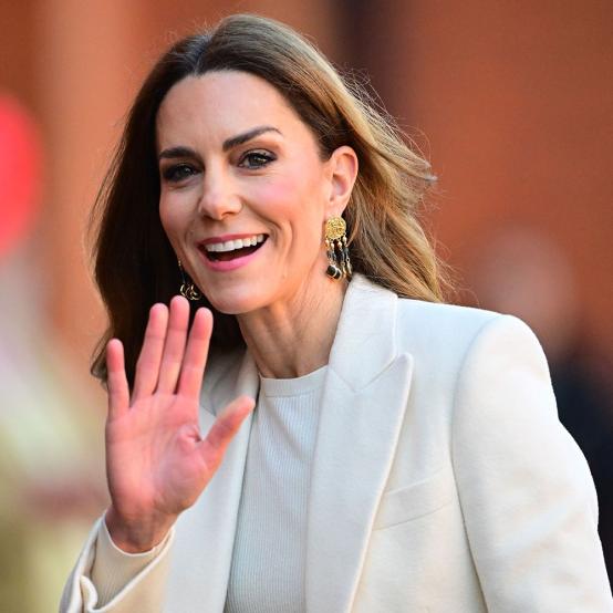 Кейт Міддлтон вперше заговорила валлійською мовою у новому святковому відео