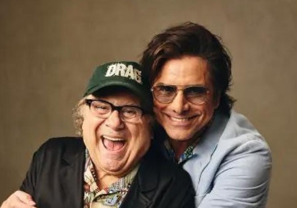 Денні Де Віто та Джон Стеймос влаштували секретну вечірку в Остіні