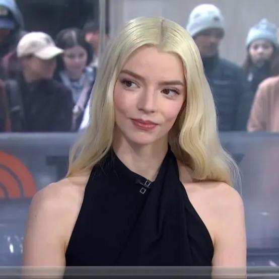 Аня Тейлор-Джой підкорила мережу відповіддю на безглузде запитання