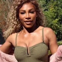 Серена Вільямс відповіла на критику своєї ваги новими фото в купальнику