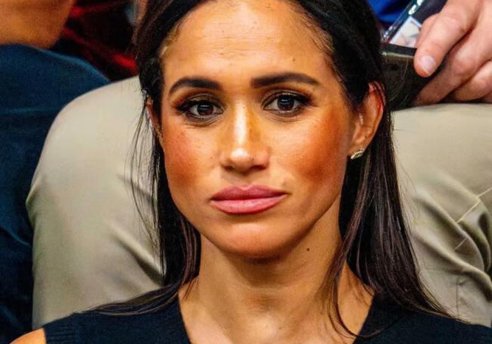 Меган Маркл використала забагато бронзатора під час гуманітарної поїздки до Йорданії