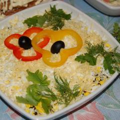 Рецепти:   Смачний ситний салатик  “Гарний настрій”