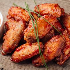 Рецепти:   Смачні апетитні ніжні курячі крильця з медом