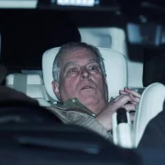 Королівську родину зустріли протестами через скандал із принцом Ендрю на Дні Співдружності