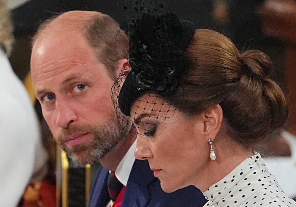 Принц Вільям та Кейт Міддлтон опинилися в центрі протестів