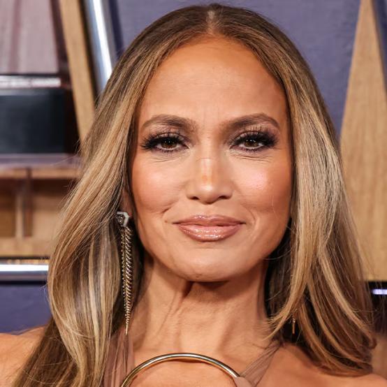 Дженніфер Лопес відсвяткувала 18-річчя своїх близнюків у Лос-Анджелесі