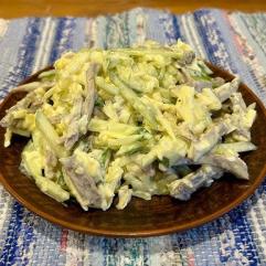 Рецепти:   Смачний ситний домашній салат з язиком