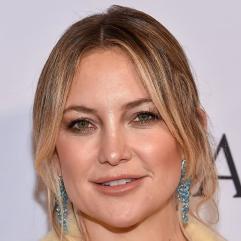 Кейт Гадсон зачарувала образом грецької богині на червоній доріжці премії SAG Awards 2026