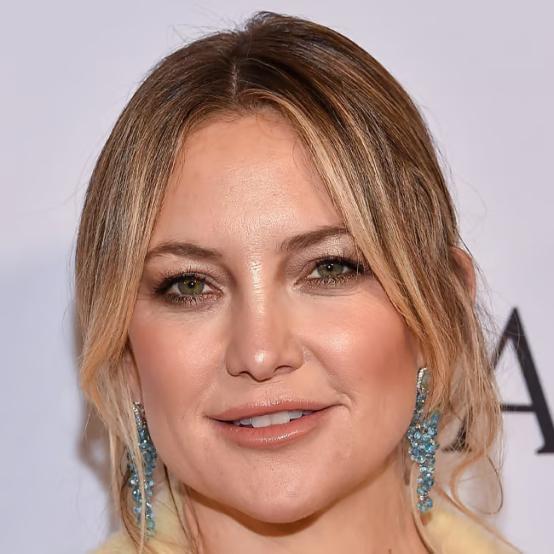 Кейт Гадсон зачарувала образом грецької богині на червоній доріжці премії SAG Awards 2026