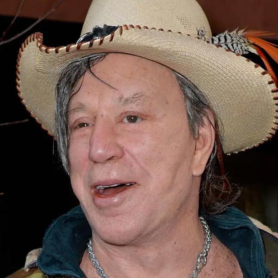 Міккі Рурк офіційно втратив орендоване житло в Лос-Анджелесі через борги