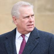 Ендрю Маунтбеттен-Віндзор: від королівського особняка до вживаного фургона