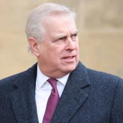 Ендрю Маунтбеттен-Віндзор: від королівського особняка до вживаного фургона