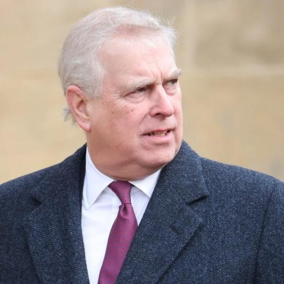 Ендрю Маунтбеттен-Віндзор: від королівського особняка до вживаного фургона