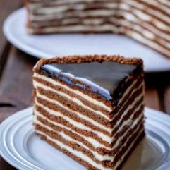 Рецепти:    Смачний домашній ніжний торт  “Спартак”