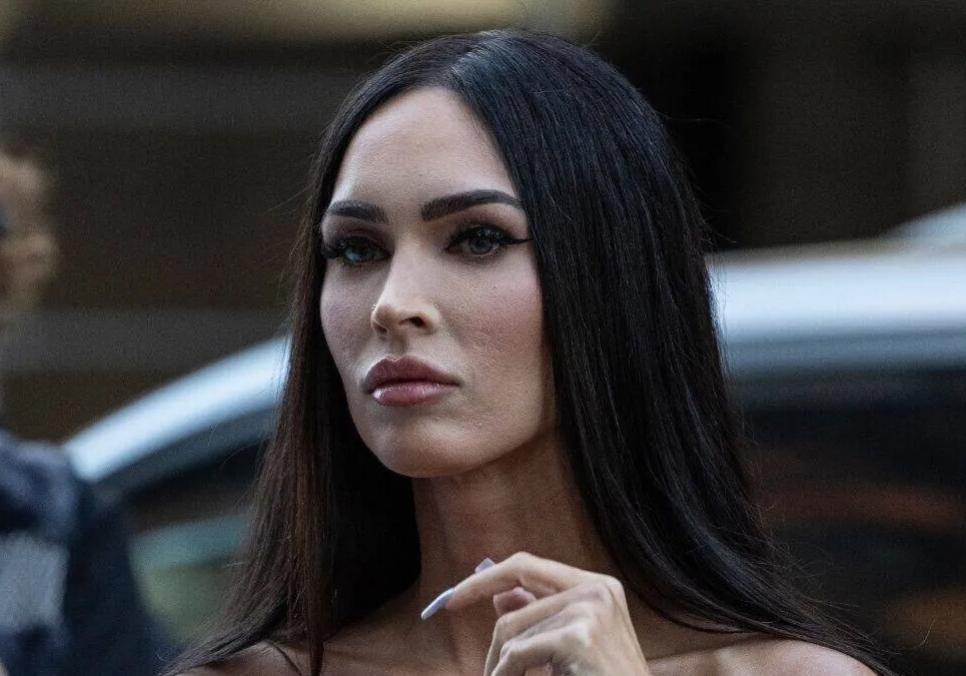 Меган Фокс тріумфально повернулася в Instagram після тривалої паузи