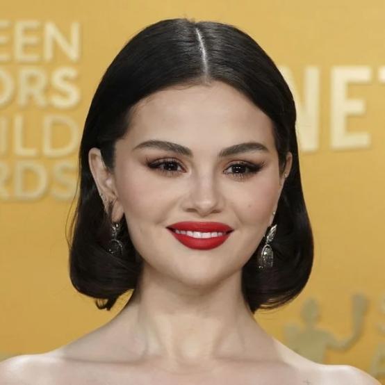 Селена Гомес та Бенні Бланко насолоджуються відпочинком на пляжі