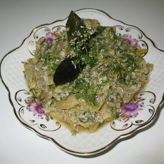 Рецепти:  Смачний домашній салат зі шпарагівки