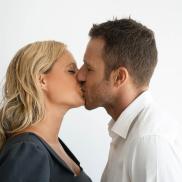 ТРИ ПОЦІЛУНКИ КОХАННЯ