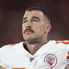 Тревіс Келсі та Тейлор Свіфт синхронізували стиль за допомогою розкішних годинників