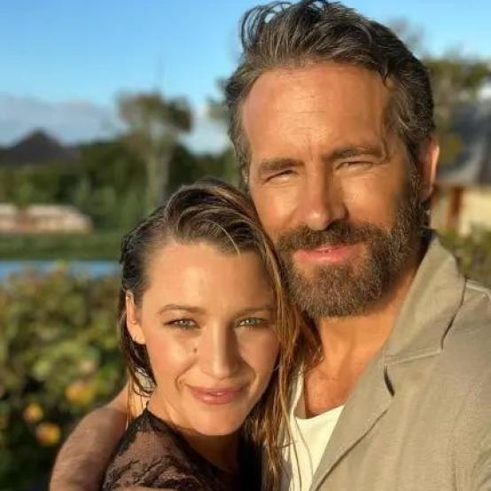 Раян Рейнольдс придбав капелюх Джонатана Гроффа за великі гроші