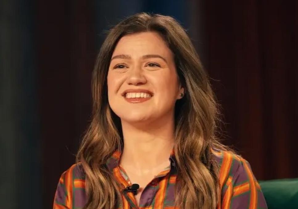 Келлі Кларксон відкрито звинуватила відоме шоу в брехні про призи