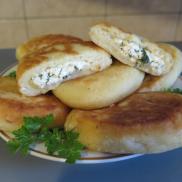 Рецепти:  Смачні домашні ніжні картопляні зрази із сиром