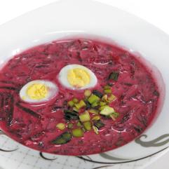 Перші страви:  Холодний литовський буряковий суп