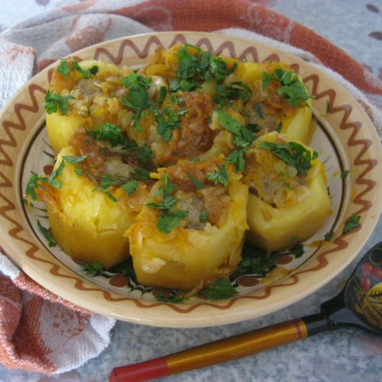 Рецепти:  Смачна ароматна фарширована картопелька