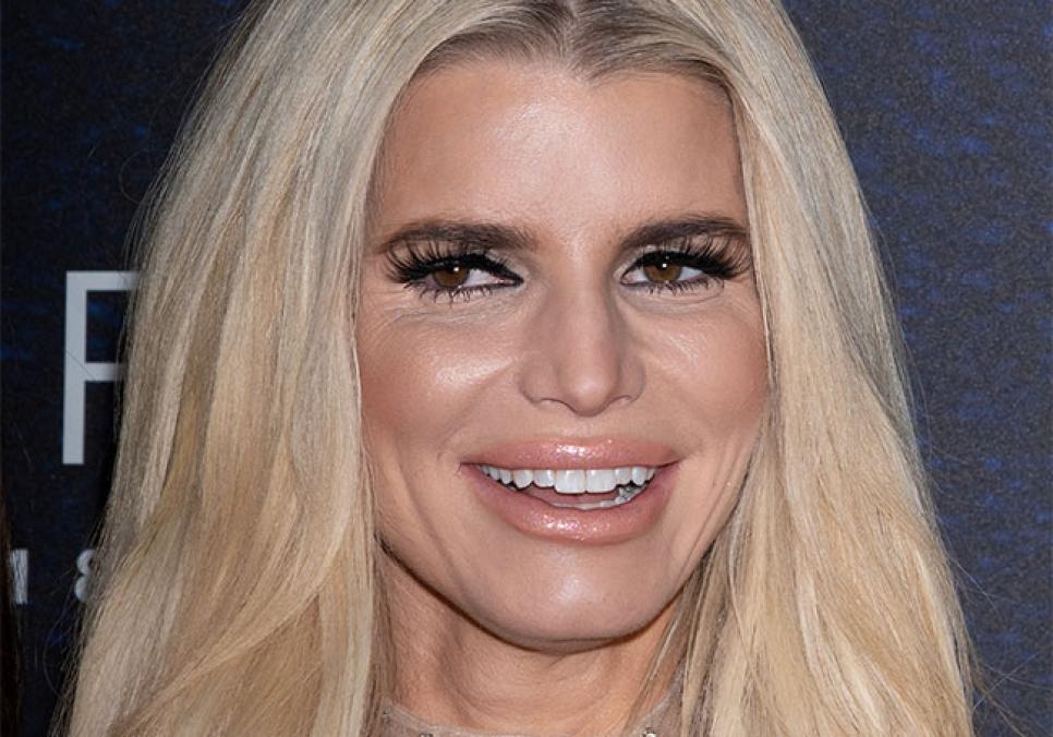 Джессіка Сімпсон повертається на сцену: нерви та критика фанатів на American Idol Джессіка Сімпсон повертається на сцену: нерви та критика фанатів на American Idol