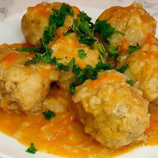 Рецепти:  Смачні домашні рисові тюфтельки з кальмарами