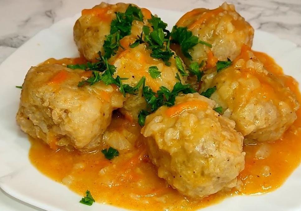 Рецепти:  Смачні домашні рисові тюфтельки з кальмарами