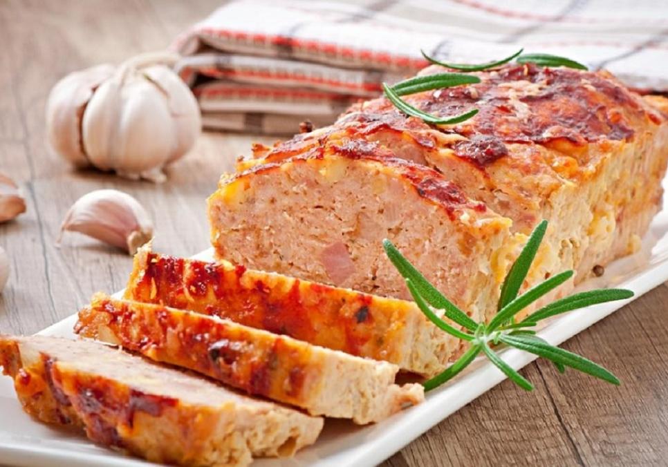 Рецепти: Смачний ніжний м’ясний хлібець Рецепти: Смачний ніжний м’ясний хлібець