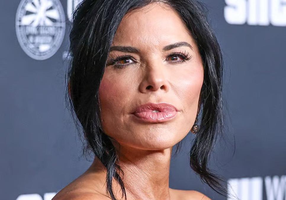 Лорен Санчес після весілля з Безосом знову розкритикували у мережі за її стиль