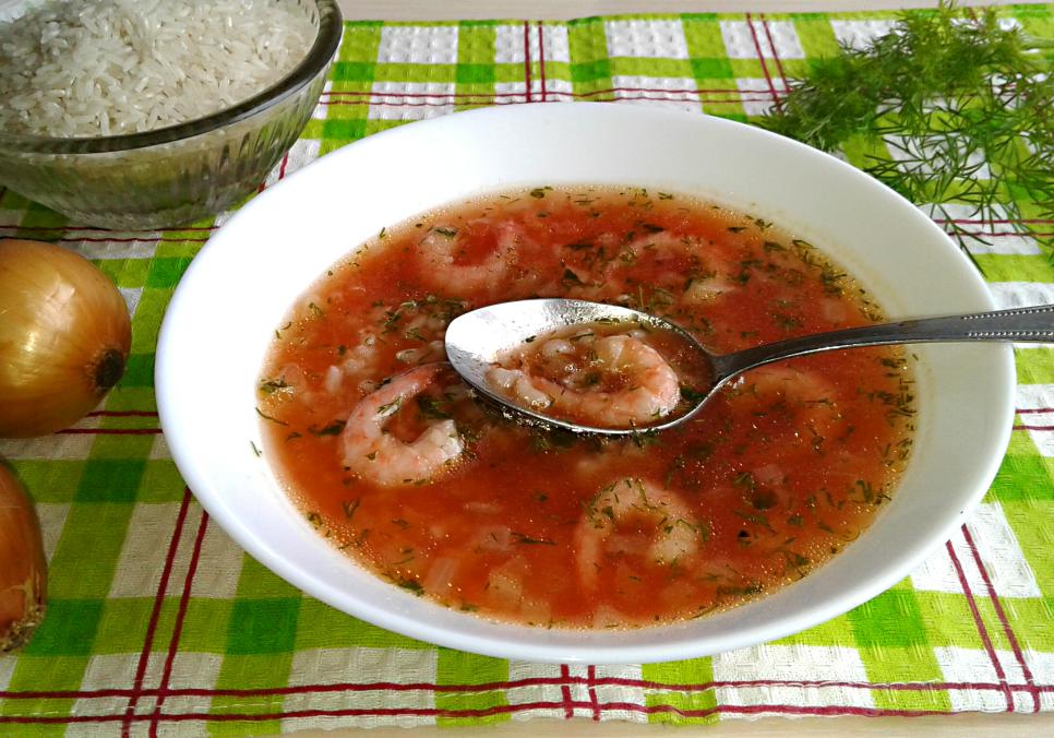 Рецепти:  Смачний апетитний ароматний томатний суп з креветками